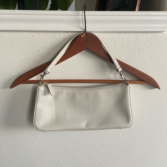 Giani Bernini Handbags - Vintage Giani Bernini White Leather Shoulder Bag